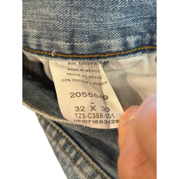 Lee Jeans Men's 32x30 Blue Medium Wash Cotton Relaxed Fit Distressed Hem - Picture 7 of 7